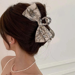 Parisian Mood Hair Claw